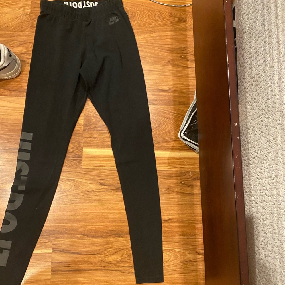 Nike leggings